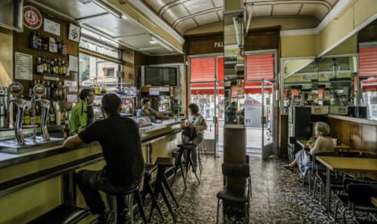 El bar